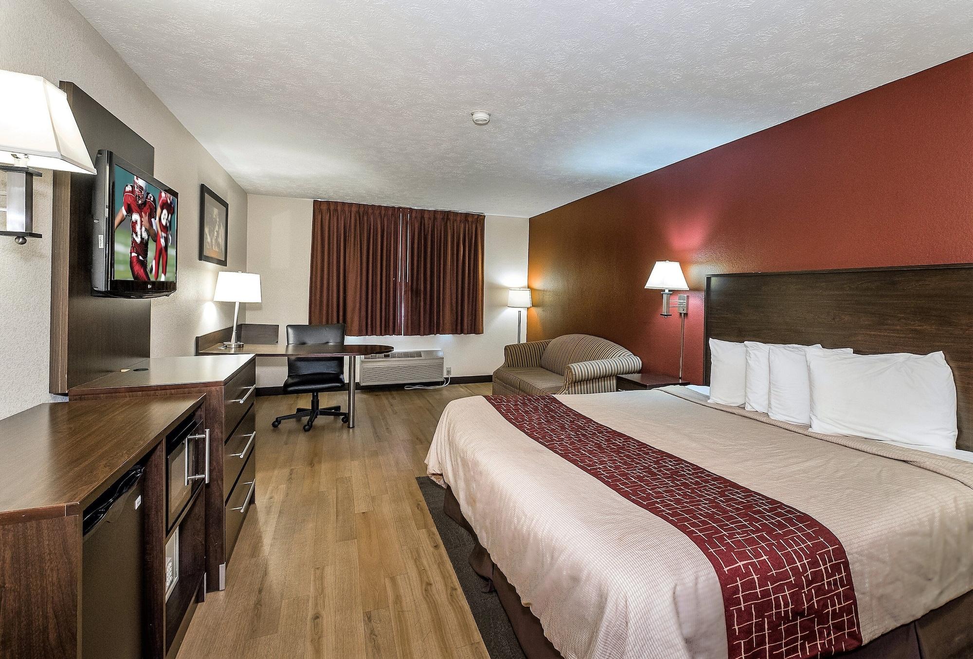 Red Roof Inn & Suites Hermitage Екстер'єр фото